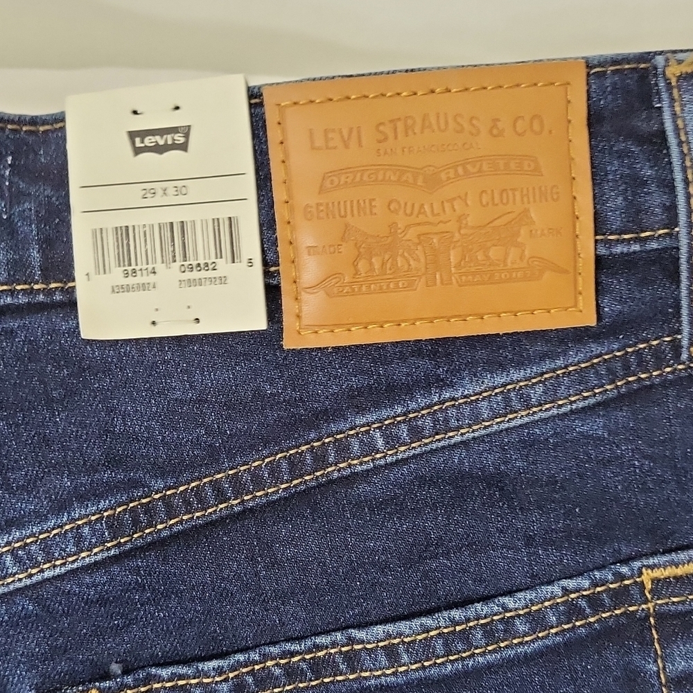 Levi's Premium Mom Jeans Relaxed Fit High Rise Stretch Blue Dark Wash Women's - Picture 10 of 16